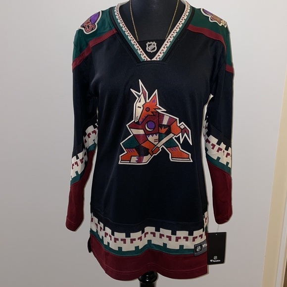 NWT Fanatics NHL Arizona Coyotes Hockey Jersey size - M - Picture 1 of 5